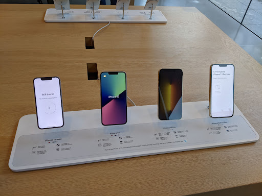 Computer Store «Apple Pioneer Place», reviews and photos, 450 SW Yamhill St, Portland, OR 97204, USA