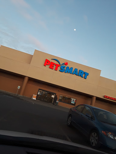 Pet Supply Store «PetSmart», reviews and photos, 9589 Ridgetop Blvd NW, Silverdale, WA 98383, USA