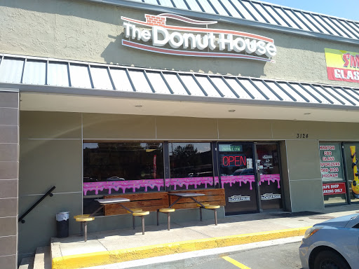 The Donut House, 3124 S Parker Rd, Aurora, CO 80014, USA, 