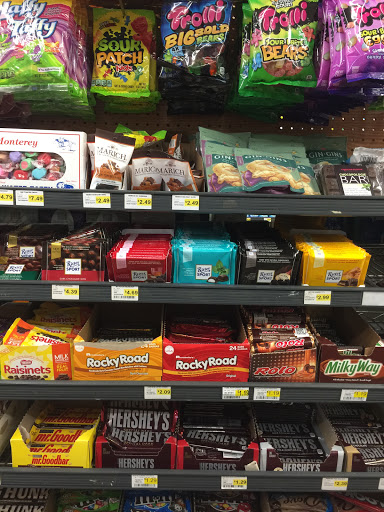 Grocery Store «Brunos Market & Deli», reviews and photos, Junipero St & 6th Ave, Carmel-By-The-Sea, CA 93923, USA