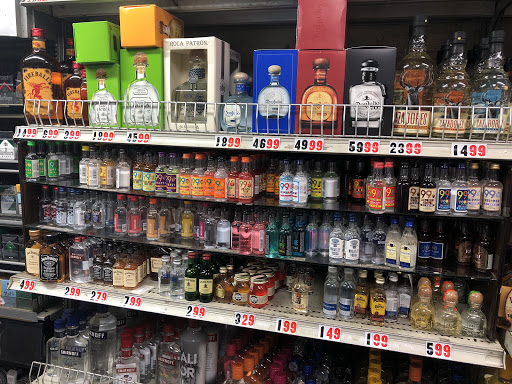 Liquor Store «T & H Liquor-Deli Market», reviews and photos, 1530 W 6th St # 102, Corona, CA 92882, USA