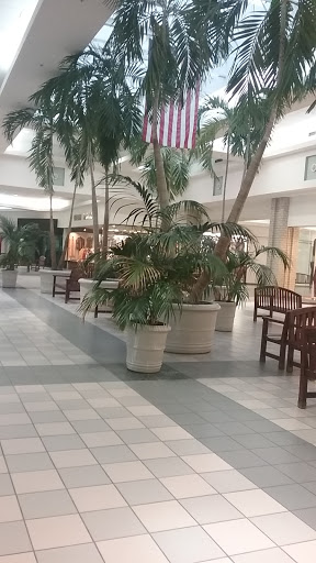 Shopping Mall «Dutch Square Mall», reviews and photos, 421 Bush River Rd, Columbia, SC 29210, USA