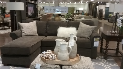 Furniture Store «Havertys Furniture», reviews and photos, 1428 Rockville Pike, Rockville, MD 20852, USA