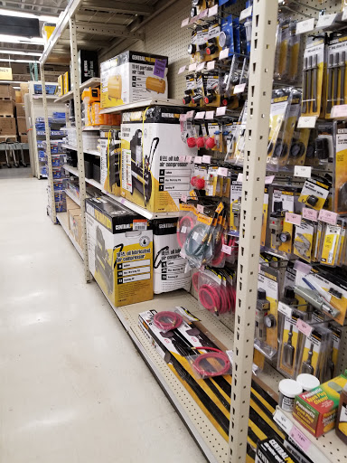 Hardware Store «Harbor Freight Tools», reviews and photos, 441 Market St, Saddle Brook, NJ 07663, USA