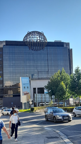 Estação Ferroviária De Braga - Estacionamento