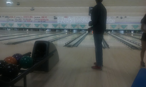 Bowling Alley «Herrill Lanes», reviews and photos, 465 Herricks Rd, New Hyde Park, NY 11040, USA