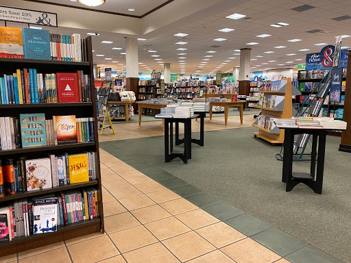 Book Store «Barnes & Noble Booksellers Pensacola», reviews and photos, 1200 Airport Blvd, Pensacola, FL 32504, USA