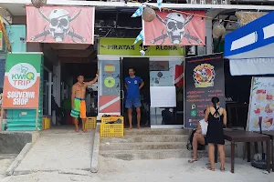 Piratas Alona Dive Center image