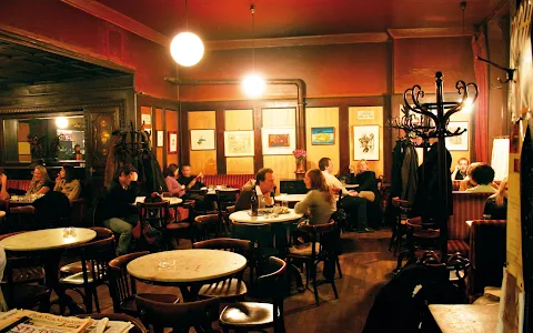 Café Hawelka image