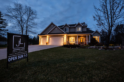 Real Estate Agency «Jennifer Lasco - Real Estate - Homes For Sale - Michigan», reviews and photos, 101 N Adelaide St, Fenton, MI 48430, USA