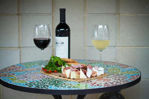 Lounge «Mona Lounge», reviews and photos, 2442 Old Brick Rd, Glen Allen, VA 23060, USA