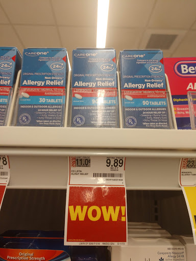 Shopping Mall «Bennetts Creek Shopping Center», reviews and photos, 3215 Bridge Rd, Suffolk, VA 23435, USA