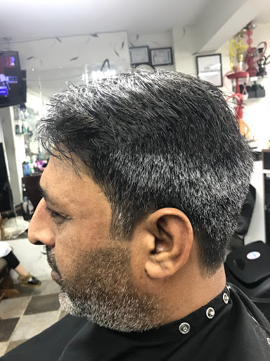 Barber Shop «New York Barber Shop», reviews and photos, 87 N Beverwyck Rd # B, Lake Hiawatha, NJ 07034, USA