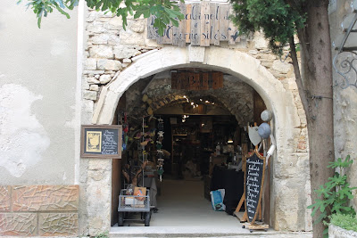 Curieuzatelier à Aiguèze