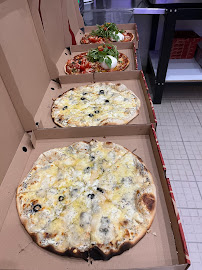 Plats et boissons du Pizzas à emporter La Lluna Pizza Arcachon - n°3