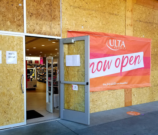 Cosmetics Store «Ulta Beauty», reviews and photos, 3839 Emery St #200, Emeryville, CA 94608, USA