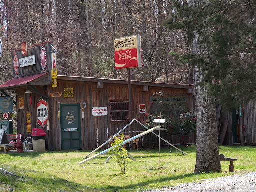 Grocery Store «Saxapahaw General Store», reviews and photos, 1735 Saxapahaw-Bethlehem Church Rd, Saxapahaw, NC 27340, USA
