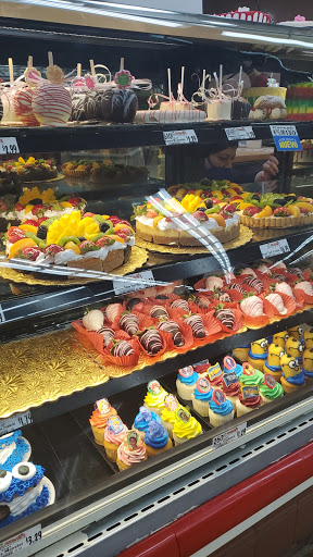 Supermarket «Vallarta Supermarkets», reviews and photos, 2705 S H St, Bakersfield, CA 93304, USA