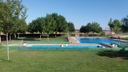 Piscina Municipal de Retamal de Llerena en Retamal de Llerena, Badajoz