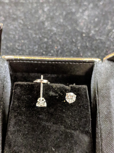 Jewelry Repair Service «Jewelry Clinic», reviews and photos, 16 W Main St G08, Rochester, NY 14614, USA