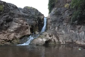 Juna Ghanta Waterfall image