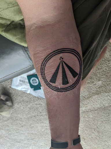 Tattoo Shop «Lady Luck Tattoo Studio», reviews and photos, 220 N Benton St, Woodstock, IL 60098, USA