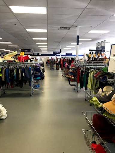 Thrift Store «Goodwill Thrift Store - Southside», reviews and photos, 8101 Southside Blvd #5, Jacksonville, FL 32256, USA