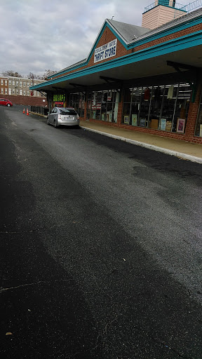 Thrift Store «Collins Ave Thrift Store», reviews and photos, 4020 Frederick Ave, Baltimore, MD 21229, USA