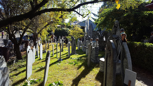 Tourist Attraction «Davis Graveyard», reviews and photos, 8703 SE 43rd Ave, Milwaukie, OR 97222, USA