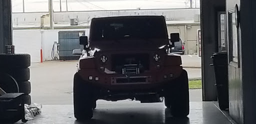 Used Car Dealer «Gowen Wholesale Auto», reviews and photos, 1900 N Locust Ave, Lawrenceburg, TN 38464, USA