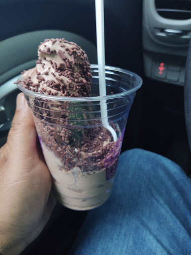 Ice Cream Shop «Twistee Treat Valrico», reviews and photos, 1886 FL-60, Brandon, FL 33511, USA