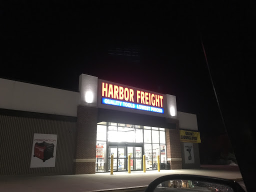 Hardware Store «Harbor Freight Tools», reviews and photos, 246 N West End Blvd, Quakertown, PA 18951, USA