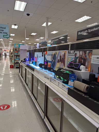 Department Store «Target», reviews and photos, 2295 SE Tualatin Valley Hwy, Hillsboro, OR 97123, USA