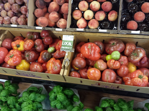 Grocery Store «Holiday Market», reviews and photos, 16981 Placer Hills Rd # A8, Meadow Vista, CA 95722, USA