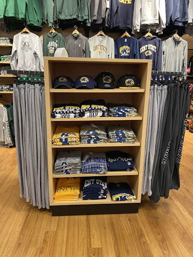 Sportswear Store «Rally House Parma», reviews and photos, 7891 W Ridgewood Dr, Parma, OH 44129, USA