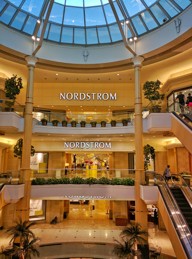 Department Store «Nordstrom Somerset Collection», reviews and photos, 2850 W Big Beaver Rd, Troy, MI 48084, USA