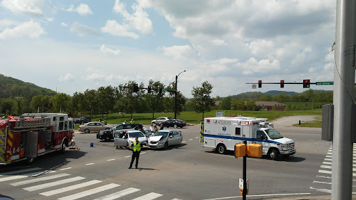 Auto Repair Shop «Gateway Tire & Service Center», reviews and photos, 1021 W McEwen Dr, Franklin, TN 37067, USA