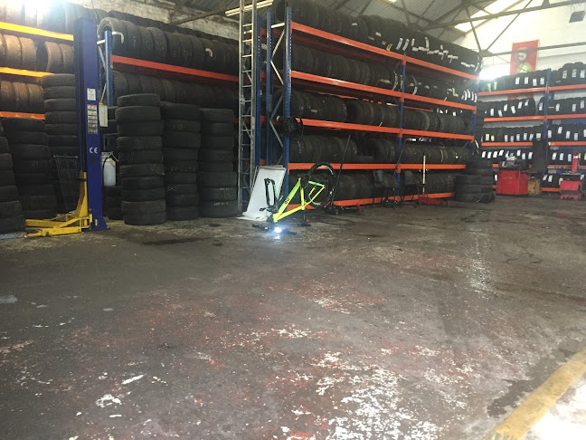 Reviews of Jada Tyres Tyre Centre in Manchester - Tire shop
