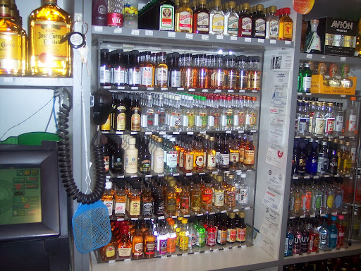 Liquor Store «B & L Liquor Store», reviews and photos, 1369 Main St, Houlton, WI 54082, USA