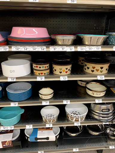 Pet Supply Store «Petco Animal Supplies», reviews and photos, 3452 W Chandler Blvd, Chandler, AZ 85226, USA