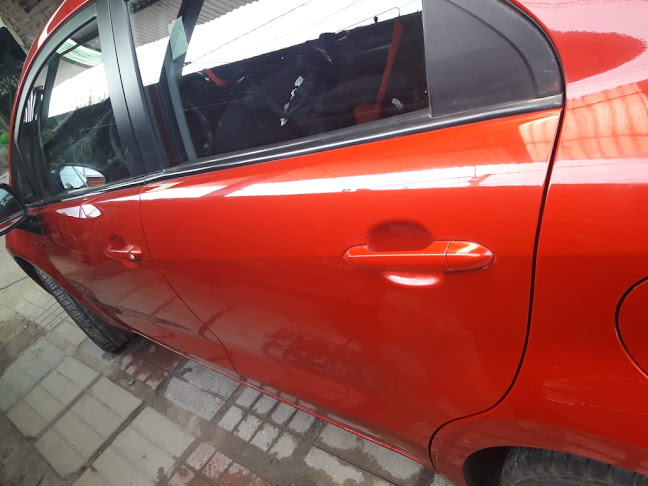 Opiniones de Desabolladura y Pintura Gutierrez Automotriz en Peñalolén - Taller de reparación de automóviles