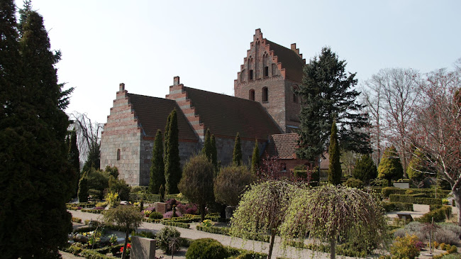 Hjadstrup Kirke - Kirke