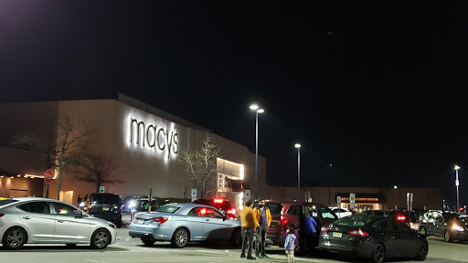 Shopping Mall «Westfield Garden State Plaza», reviews and photos, 1 Garden State Plaza, Paramus, NJ 07652, USA