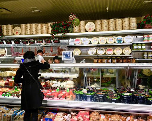 Grocery Store «Fresh Farms», reviews and photos, 20 S Milwaukee Ave, Wheeling, IL 60090, USA