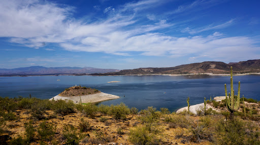 Lake Pleasant Visitor Center