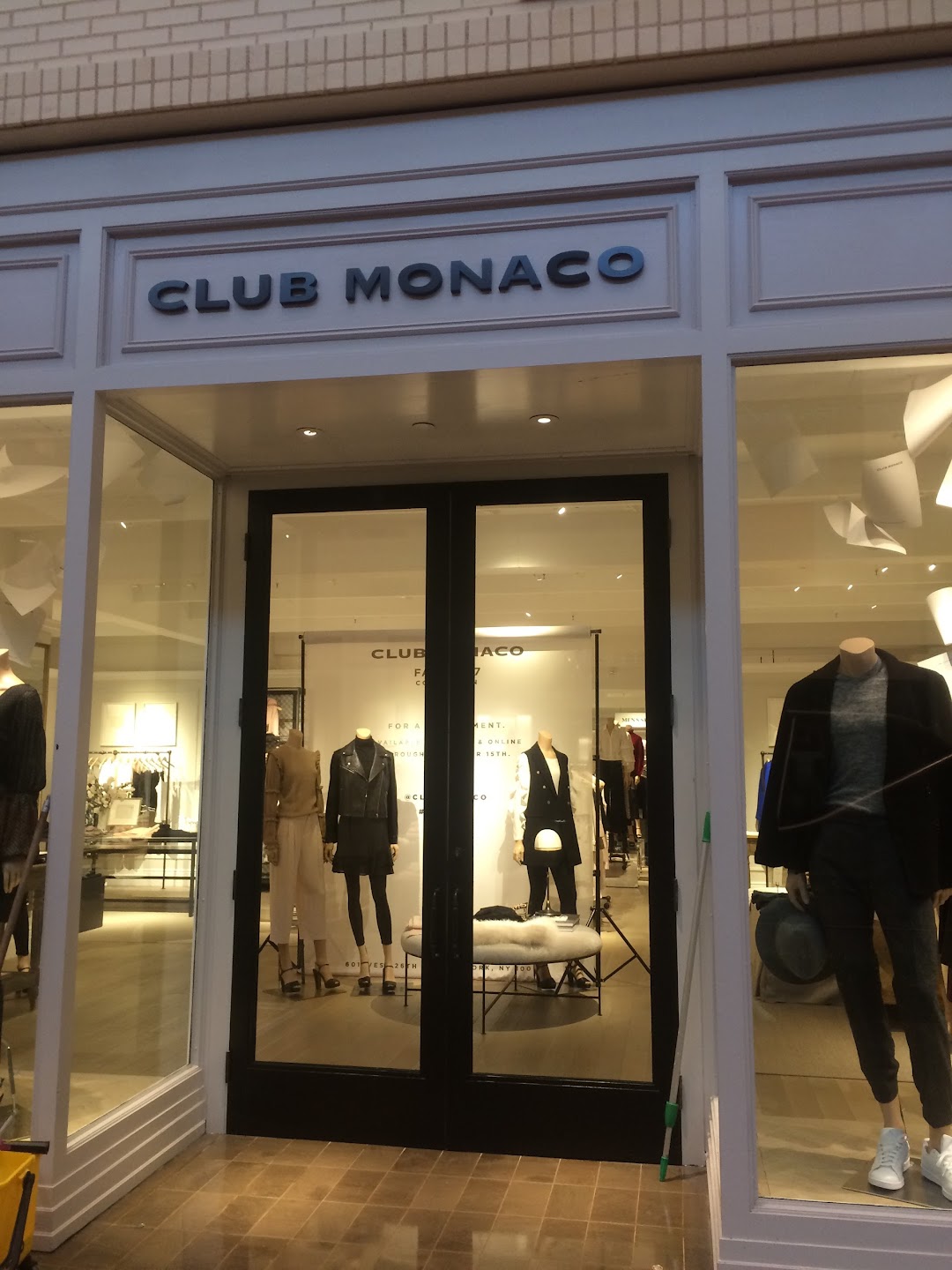 Club Monaco Northpark Mall