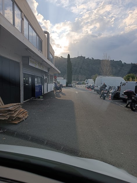 SNC Espace Carros Côte d'Azur à Carros