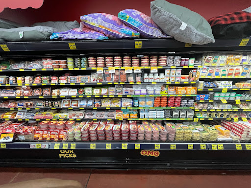 Grocery Store «Grocery Outlet Bargain Market», reviews and photos, 1840 Willow Pass Rd, Concord, CA 94520, USA