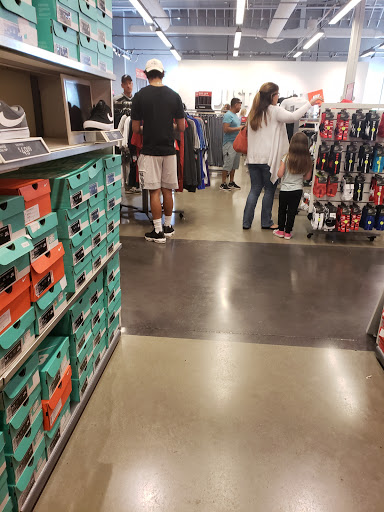 Clothing Store «Nike Factory Store», reviews and photos, 7105 Mills Civic Pkwy #140, West Des Moines, IA 50266, USA