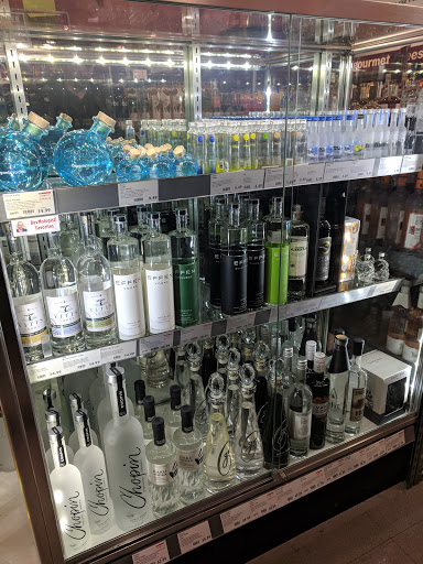 Wine Store «BevMo!», reviews and photos, 17197 Southcenter Pkwy, Tukwila, WA 98188, USA